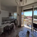 Intero - A 50 M Dal Mare 아파트