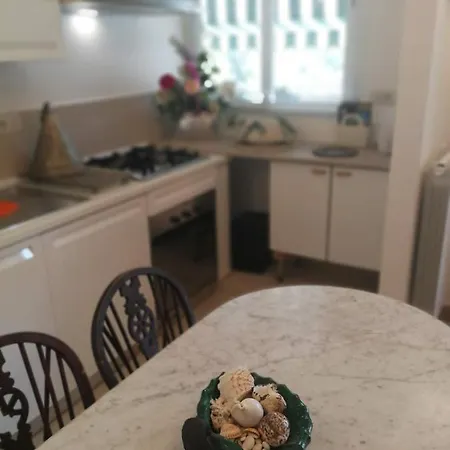 Daire Intero - A 50 M Dal Mare *