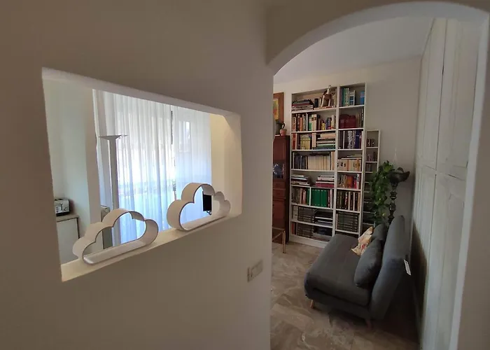 Intero - A 50 M Dal Mare